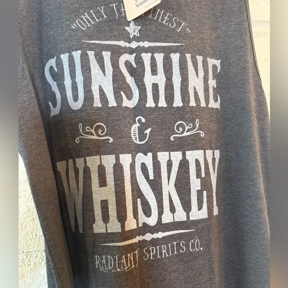 Sunshine & Whiskey Muscle Tank – Thread Tank – Size XL – NWT - Picture 2 of 5